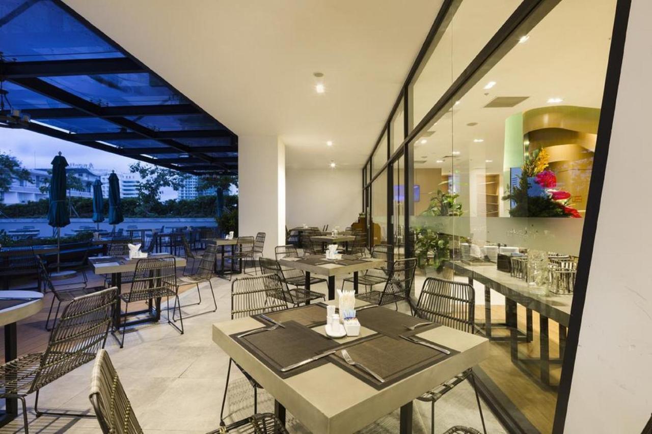 Parama Apartments Balcony Beachfront Nha Trang Exteriör bild