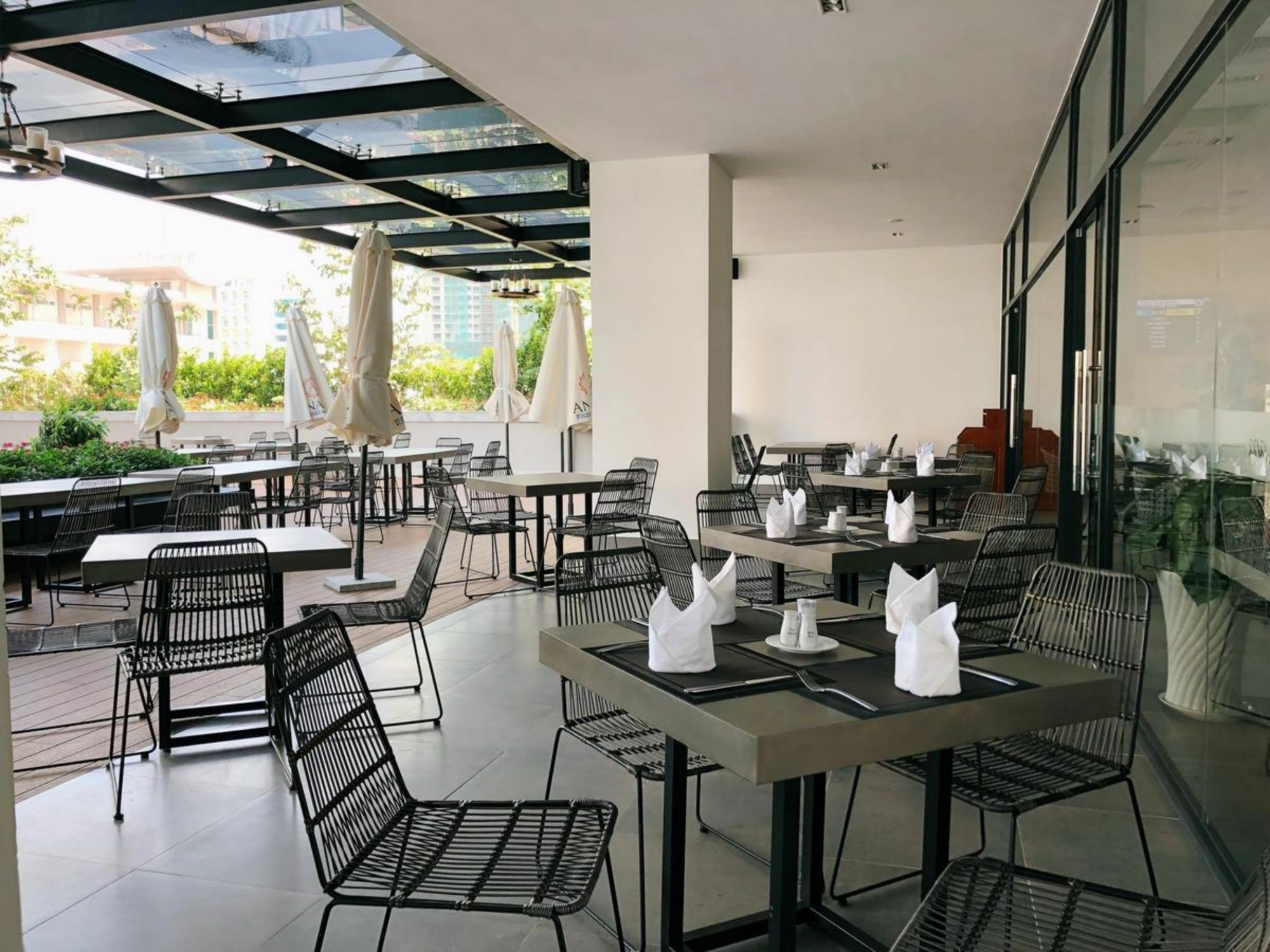 Parama Apartments Balcony Beachfront Nha Trang Exteriör bild