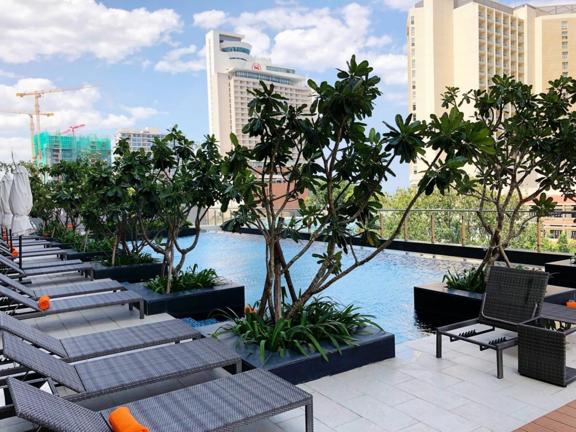 Parama Apartments Balcony Beachfront Nha Trang Exteriör bild